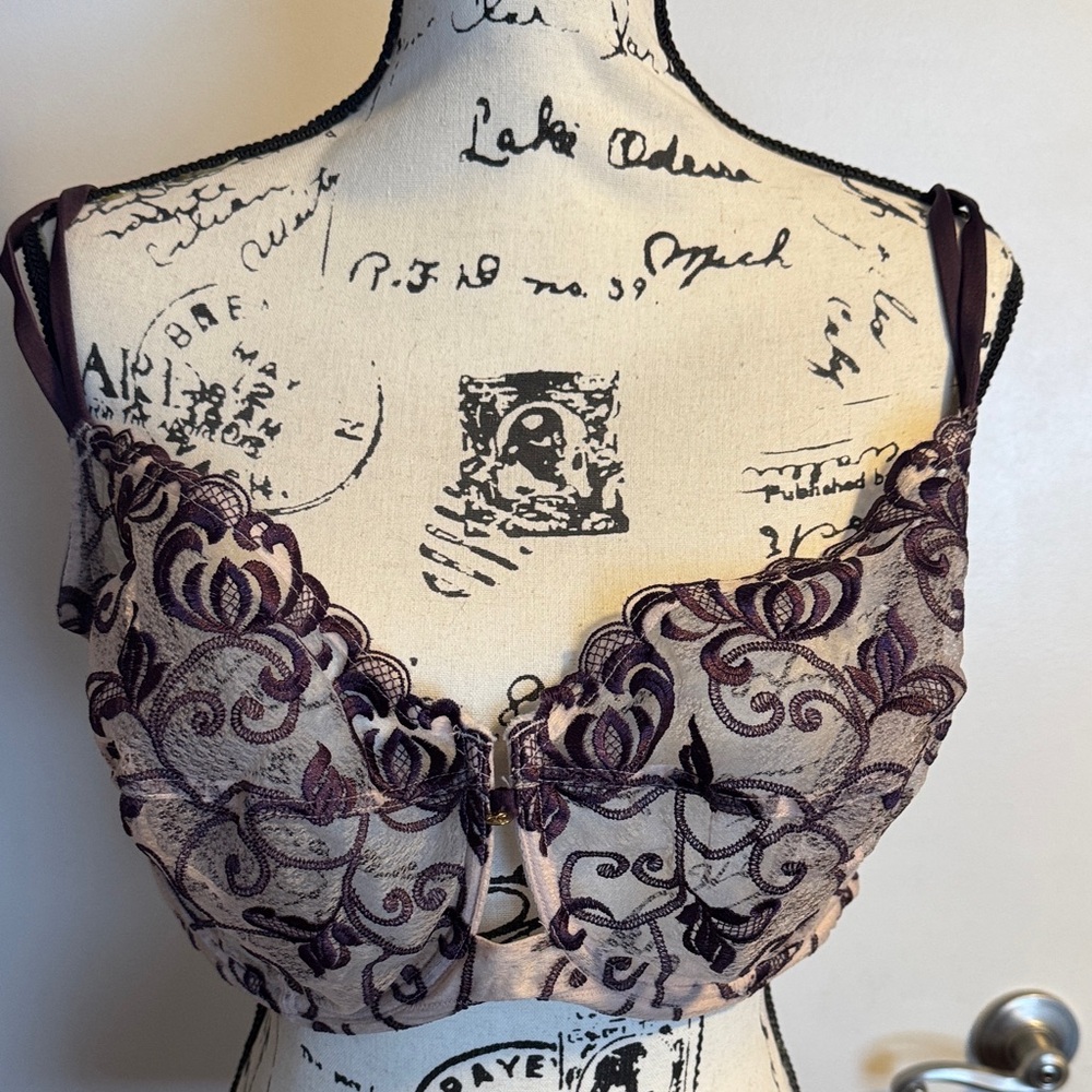 Cacique Purple and light pink Lace Underwire Bra 42G